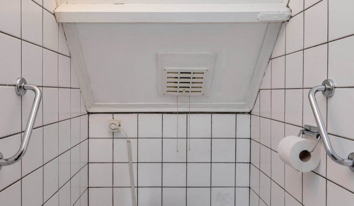 02-Toilet-02
